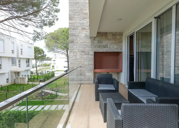 Sanpietro Vacation Апартаменты Дуррес